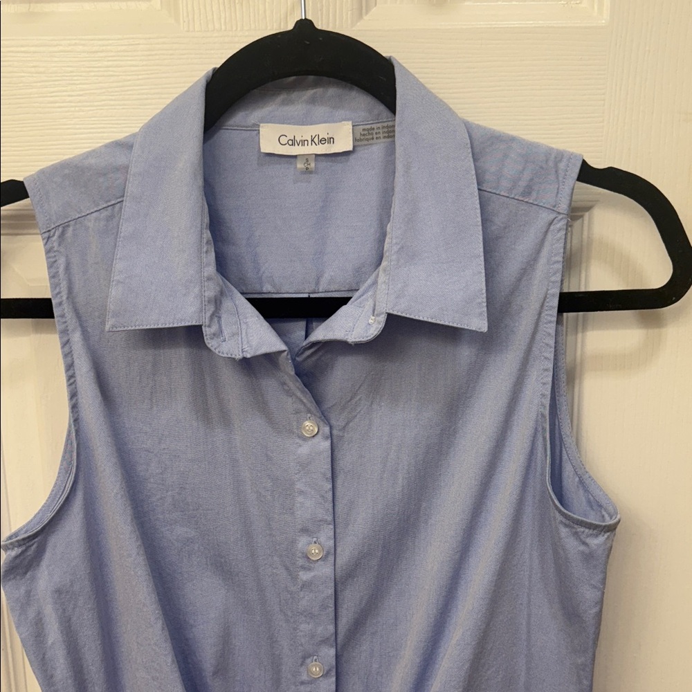 Calvin Klein Women's Light Blue Button Down Shirt 👍 like NEW 🦋 - Picture 3 of 6